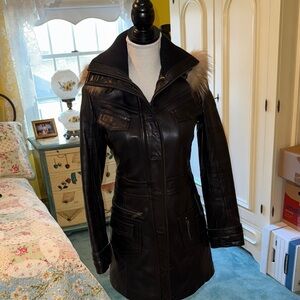 MISS TOP GUN® LONG LEATHER FITTED JACKET - small
Great used condition